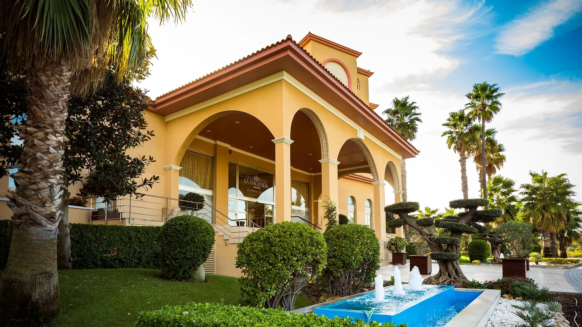 Ohtels La Hacienda Hotel La Pineda