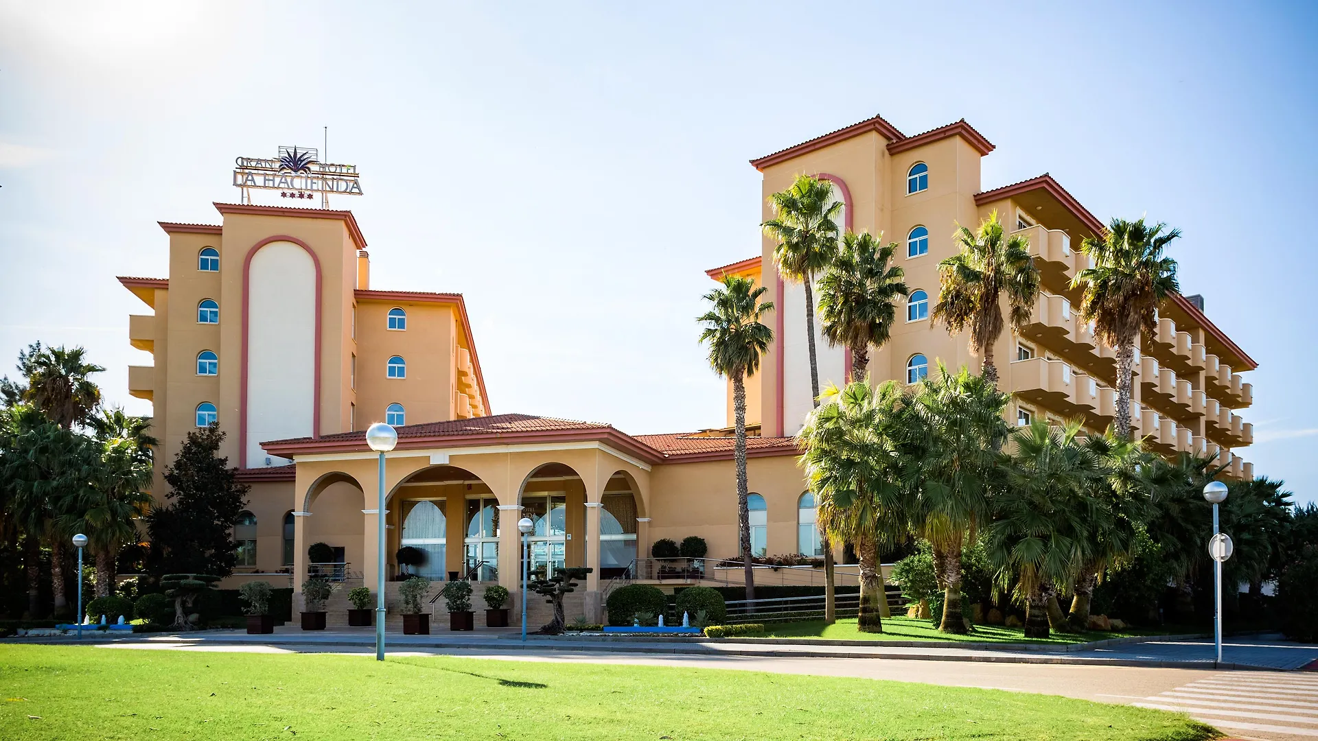 Ohtels La Hacienda Hotel La Pineda